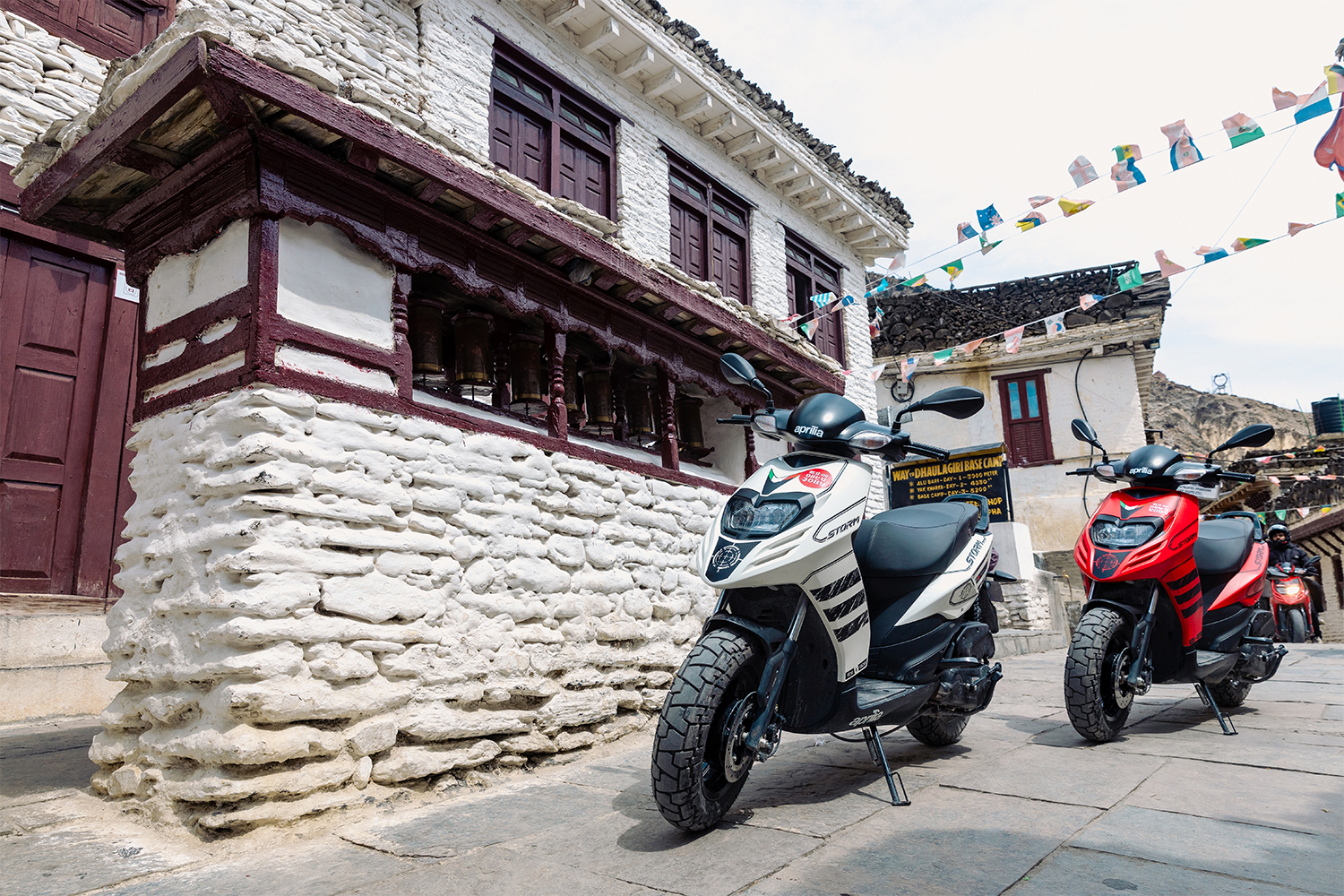 Aprilia Conquers Lubra Pass