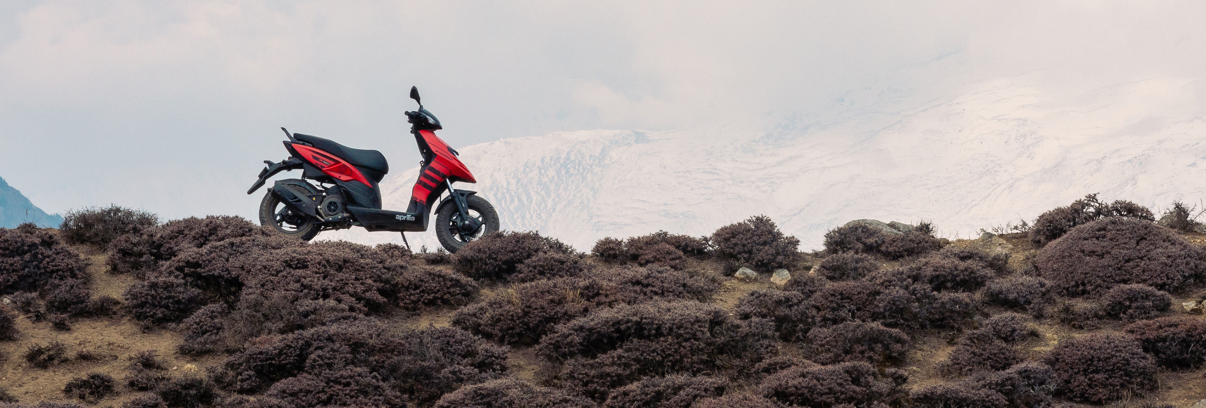 Aprilia Scooters Conquer Lubra Pass